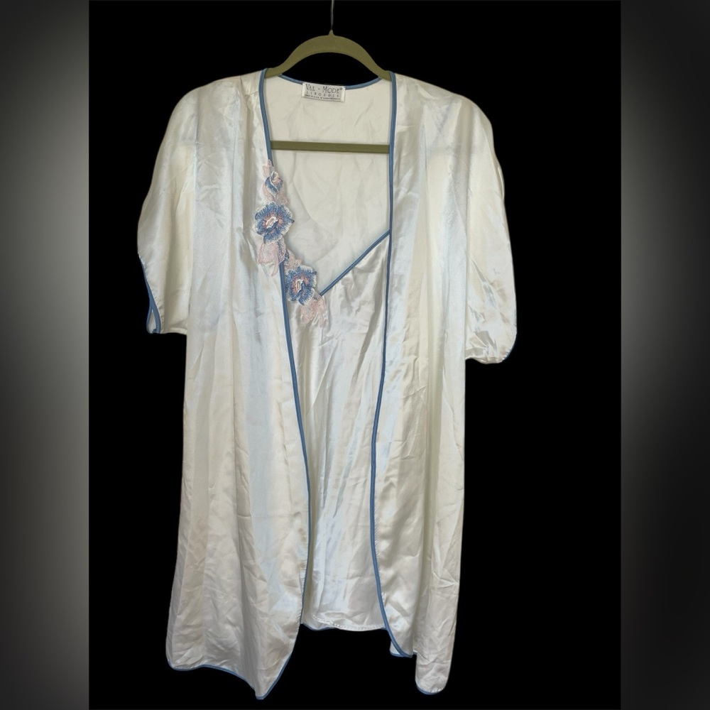 Val Mode vintage nightgown robe set Made in the USA slip size large Off White